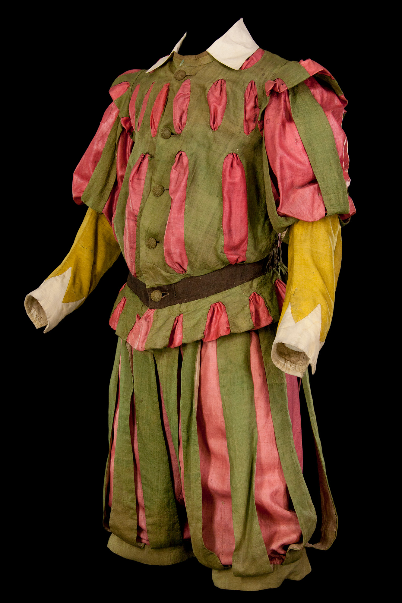 /image/ressources-numeriques/costume-mascarille.jpg