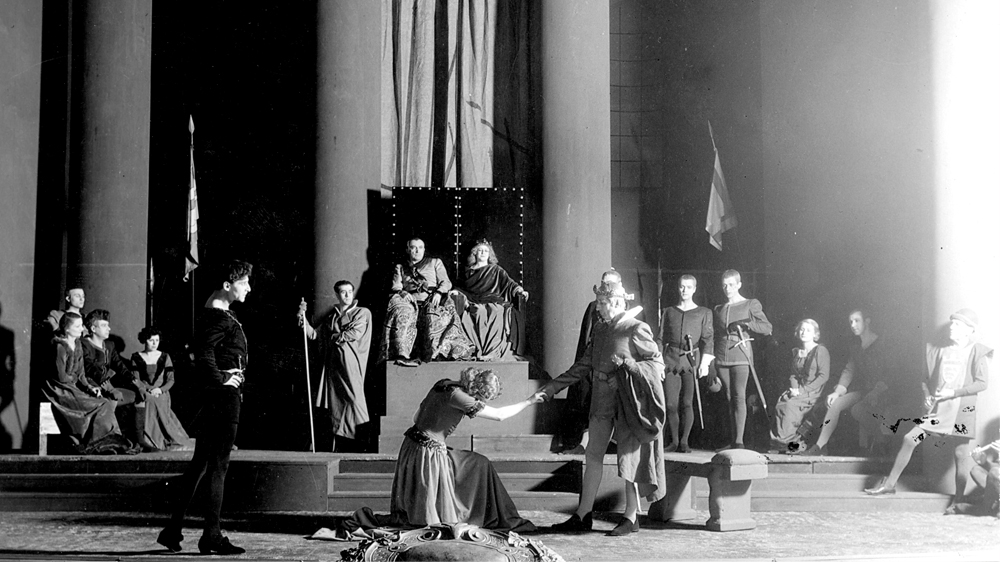 //image/actualités/visuel13-pieceenimages-julescesar1920.jpg