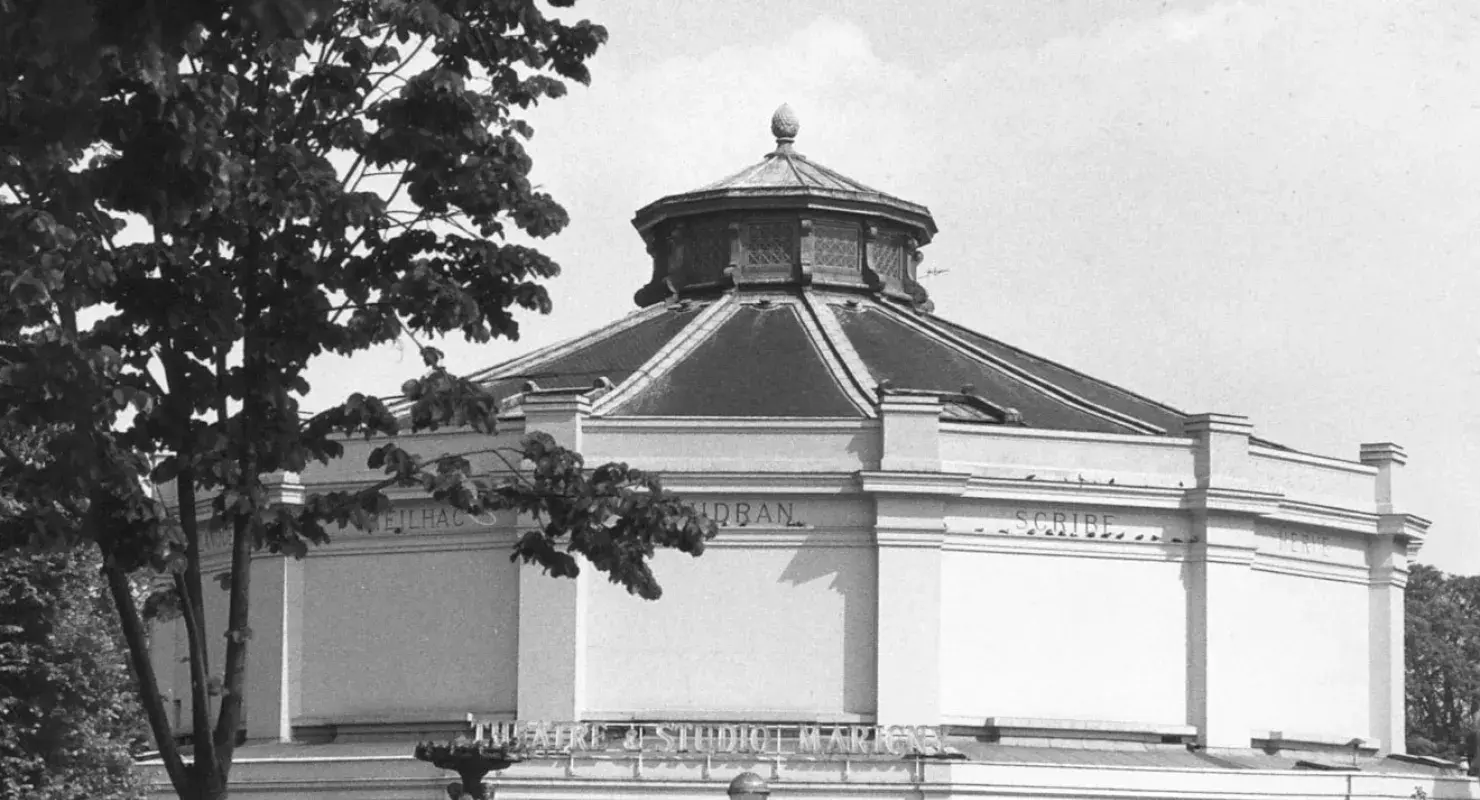 //image/ressources-numeriques/LOges/Travaux salle richelieu/Marigny/cover00ext-marigny.jpg