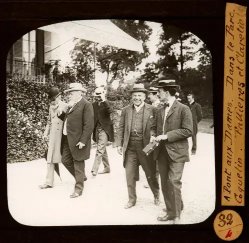A Pont-aux-Dames, dans le parc, Jules Claretie, Armand Fallière, Constant Coquelin et [Edmond Rostand], 29 juillet 1906, Société d’excursion des amateurs de photographie