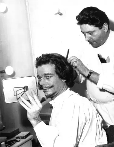 Jean Piat dans sa loge
