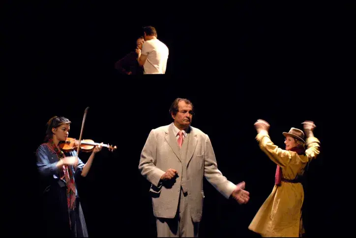 « Le Mariage forcé », 2008, mise en scène de Pierre Pradinas, avec Léonie Simaga (Dorimène), Christian Gonon (Lycaste), Marie-Sophie Ferdane (première Egyptienne), Bruno Raffaelli (Sganarelle), Elsa Lepoivre (deuxième Egyptienne)