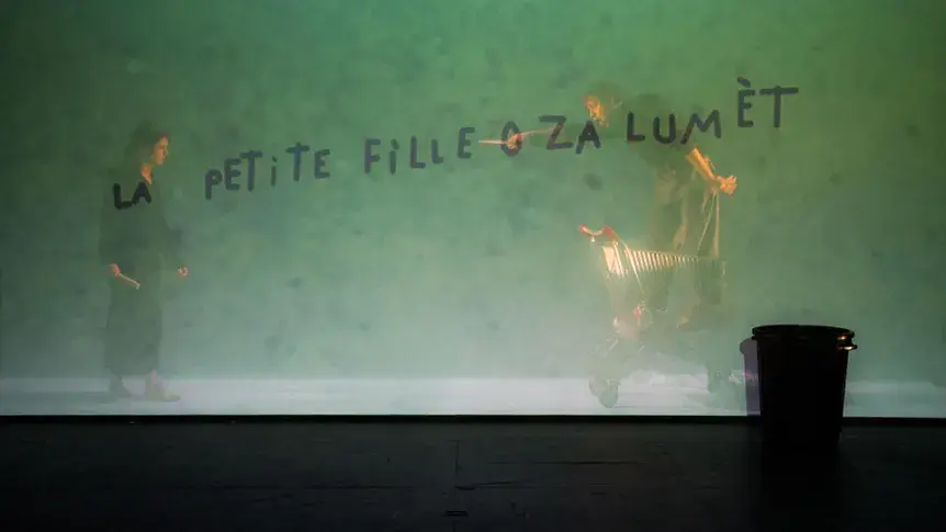 La Petite Fille aux allumettes 14/15